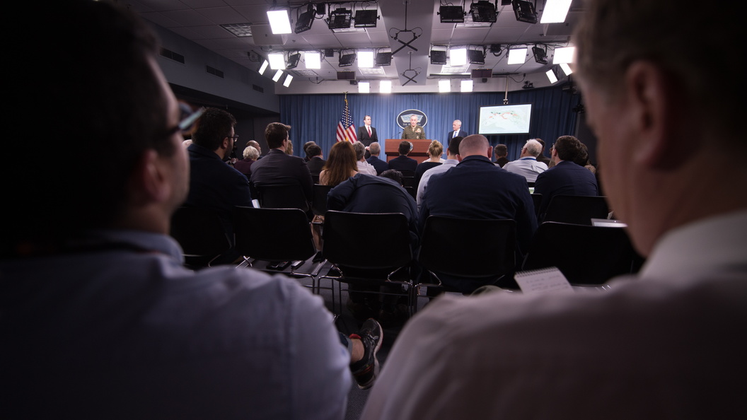 Американский генерал после вопроса в Сенате решил напугать Россию ракетами Американский генерал после вопроса в Сенате решил напугать Россию ракетами