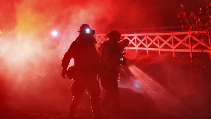 Компенсации в сделку не входили: Пострадавших от пожаров жителей Калифорнии оставят ни с чем?