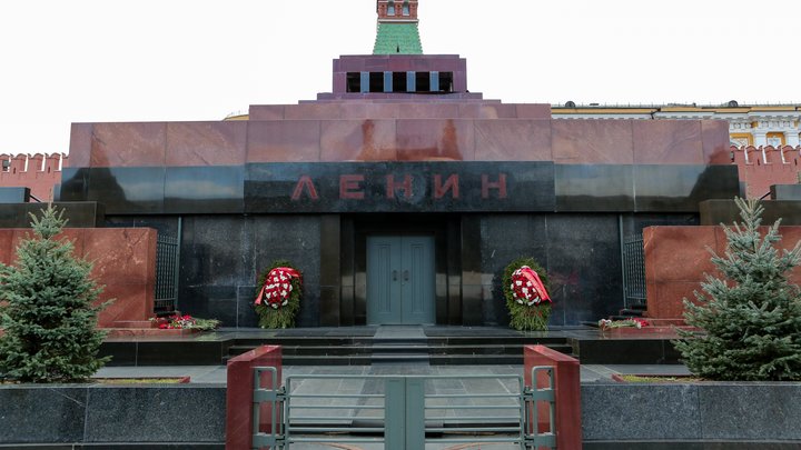 Полежите ещё, пожалуйста: Гудков снял видео про несостоявшиеся похороны Ленина