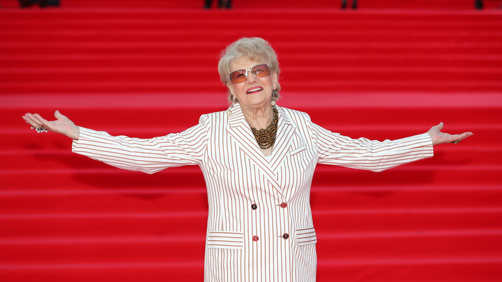 Народная артистка России Светлана Дружинина ответила предателям: Это моя жизнь, моя Родина