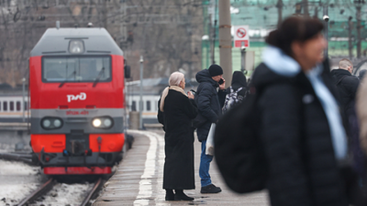 В РЖД дважды повысят зарплаты сотрудников за два месяца