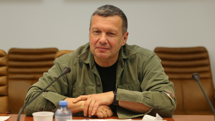 Президент едва сдержал слёзы, рассказывая Соловьёву о подвиге русского спасателя