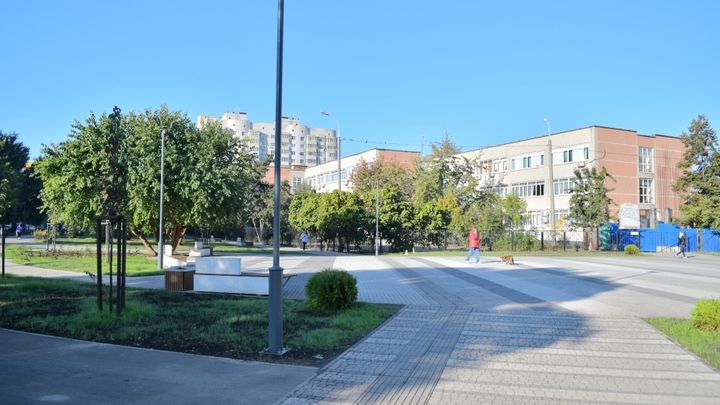 В Краснодаре завершили благоустройство Школьного бульвара
