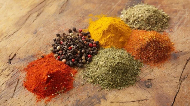 Сосуды как в 25 лет: ученые назвали приправу для укрепления сосудов и снижения холестерина