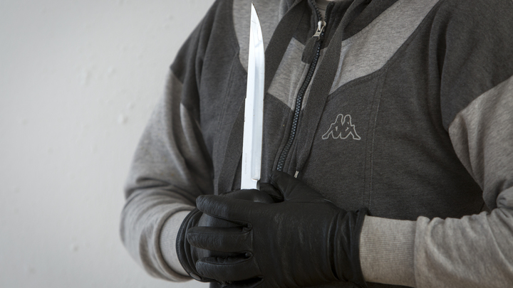 В Тамани неизвестный накинулся с ножом на 12-летнего ребёнка