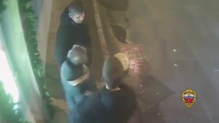 В Москве сын выстрелил в лицо новому ухажёру матери