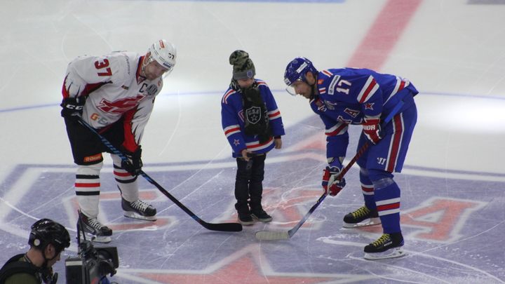 В Мелитополе состоялся товарищеский хоккейный матч