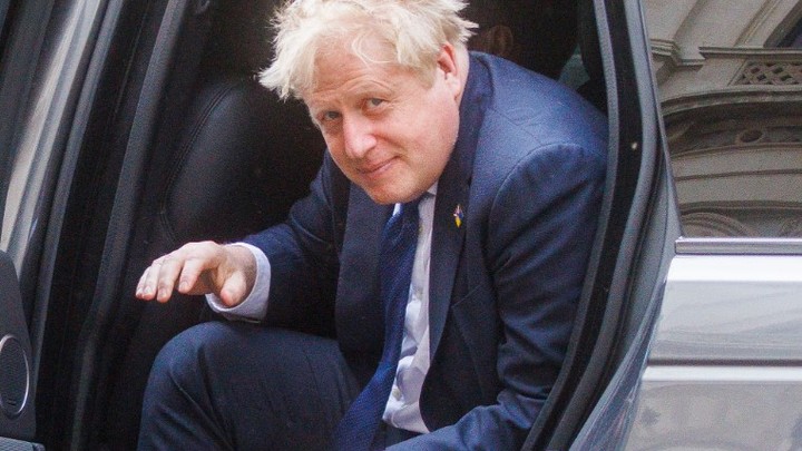 Джонсон объявил захваченных британских наёмников на Украине военнопленными. Но свалил всё на Киев