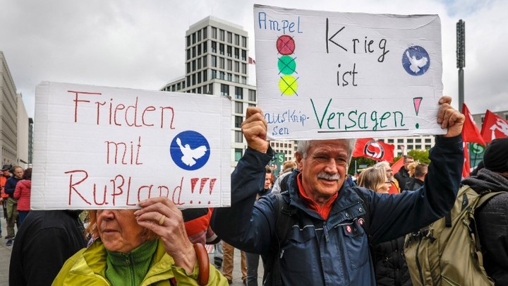 Восточная Германия поддерживает русскую спецоперацию на Украине - немецкий политик