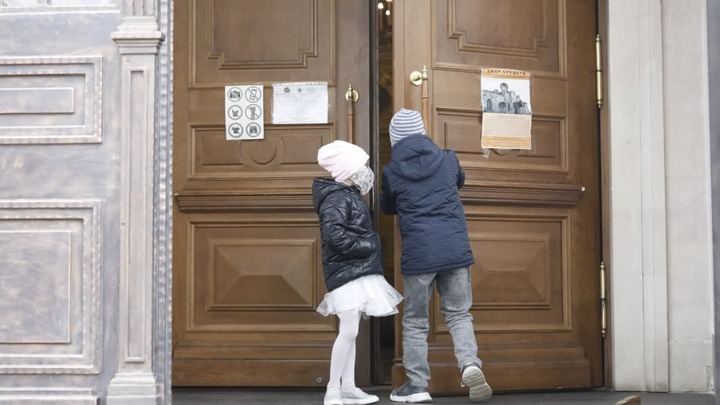 На пляжи – можно, в церковь – нельзя: Перед кем ответит губернатор Кондратьев