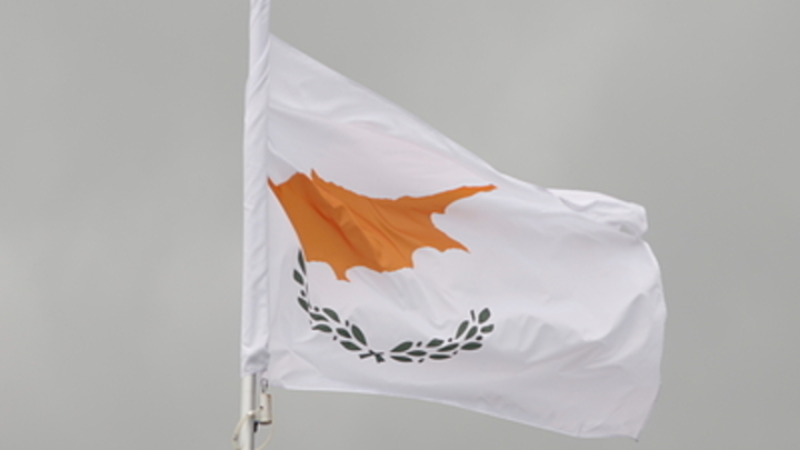 Кипр ужесточает правила въезда для русских: Виза станет платной