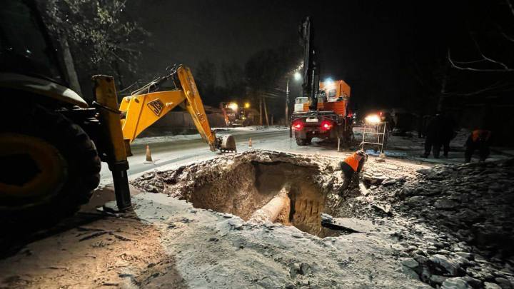 Из-за аварии на водопроводе несколько улиц Новокузнецка остались без холодной воды