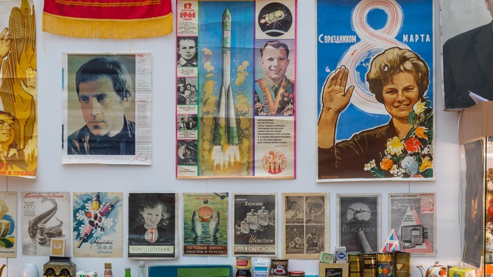 Автографы Льва Яшина и Юрия Гагарина выставили на продажу в Новосибирске