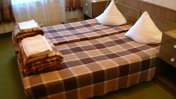 Кардиолог рассказала, опасен ли сон на левом боку при проблемах с сердцем