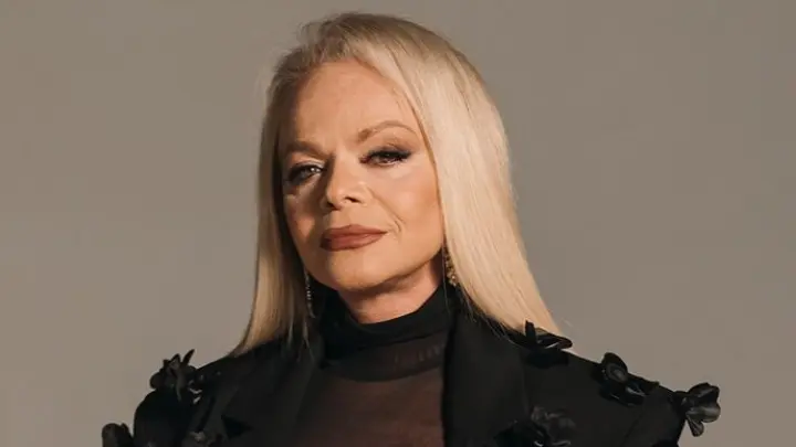 SHOT: Лариса Долина 12 лет не платила налоги за тайный дворец в Подмосковье