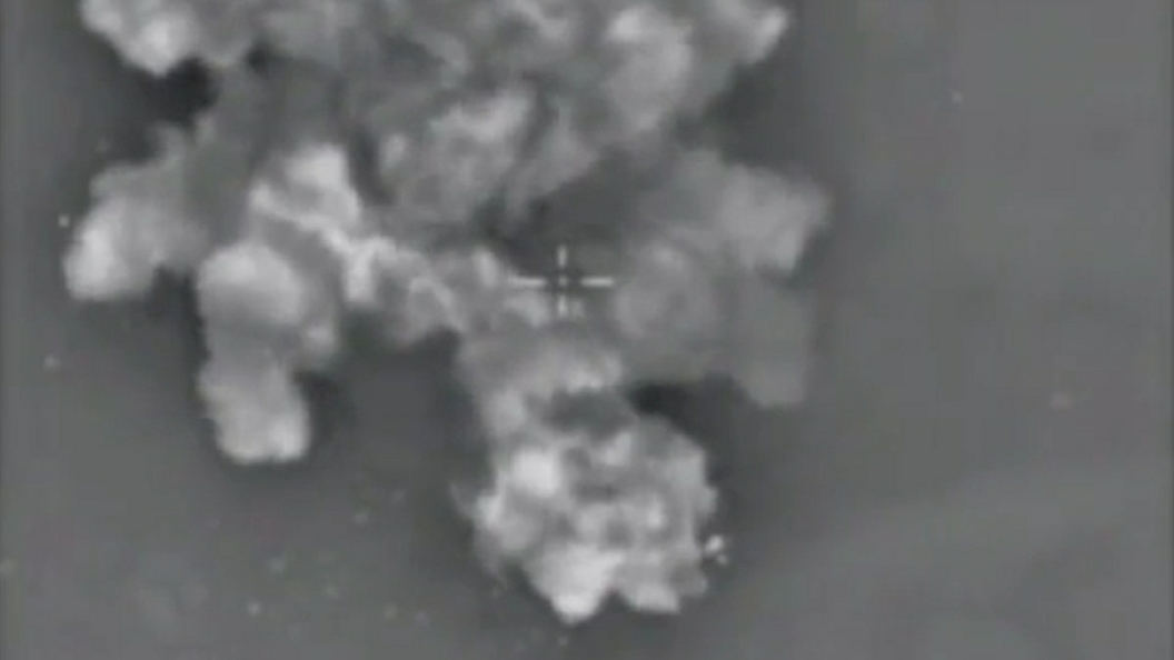 Момент ракетного удара США по Сирии попал на видео Момент ракетного удара США по Сирии попал на видео