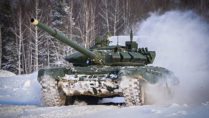 В 2019 году продолжится беспрецедентное перевооружение российской армии — эксперт