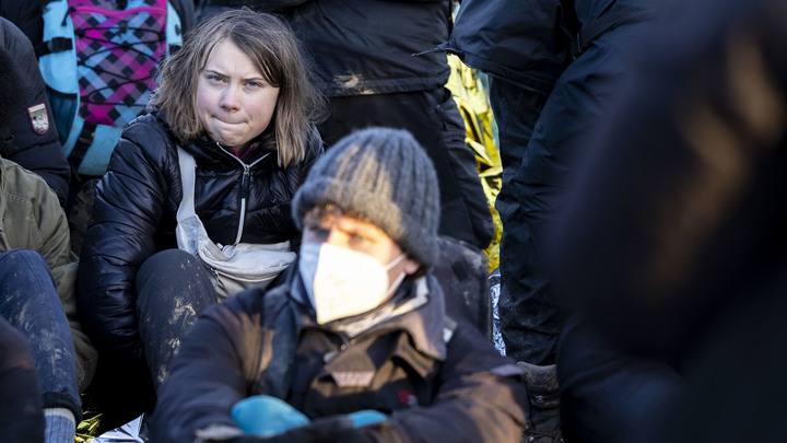 Вы разрушаете планету: Грета Тунберг выступила против Давоса