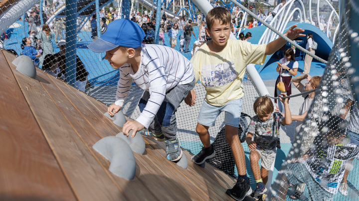 Собянин рассказал о благоустройстве жилых кварталов и скверов на востоке Москвы