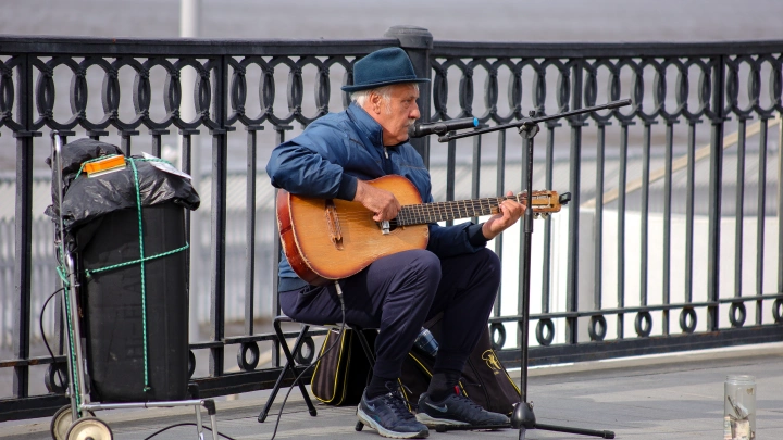 Прошло исследование: отсрочить деменцию поможет музыка