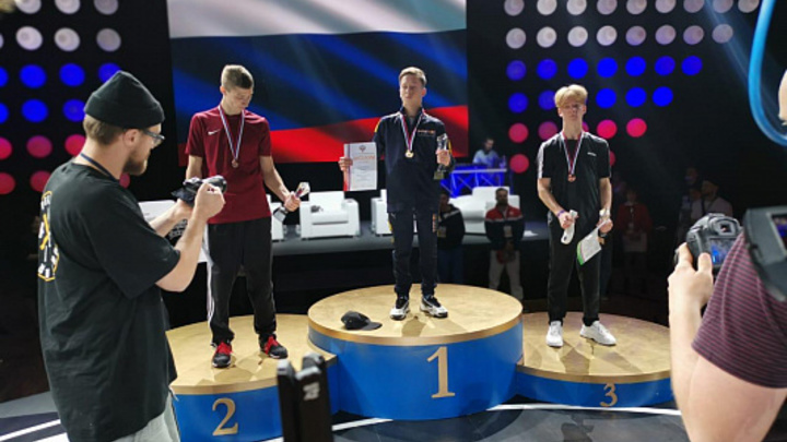 Житель Сочи одержал победу на чемпионате и первенстве России по брейк-дансу