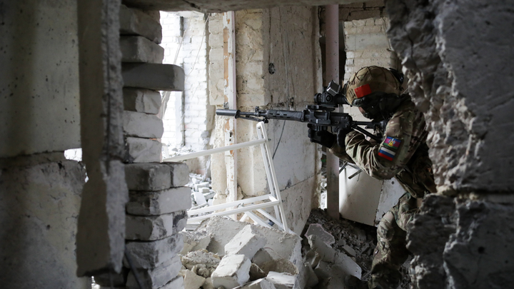 Мрачный прогноз от украинского генерала: бойцы ВСУ могут попасть в котел под Харьковом