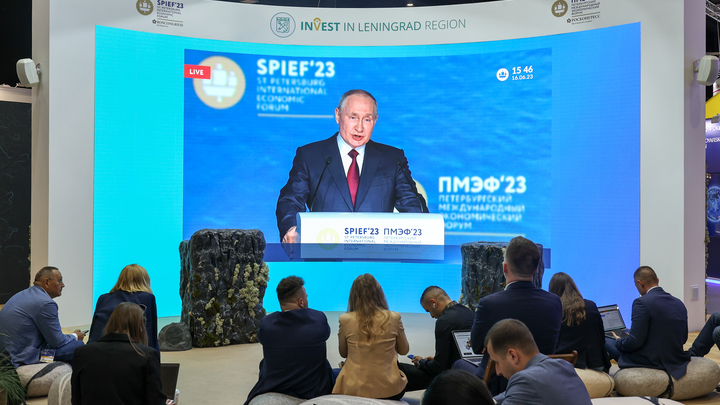 Мощный ход: Путин назвал Зеленского позором еврейского народа и показал хронику ВОВ