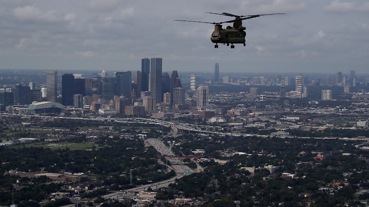 Крушение в США: Вертолёт влетел в радиовышку Хьюстона