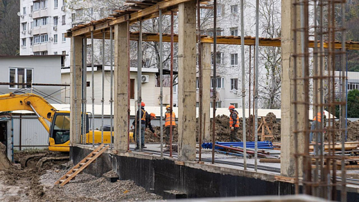 В Сочи к концу марта снесут ещё семь аварийных домов