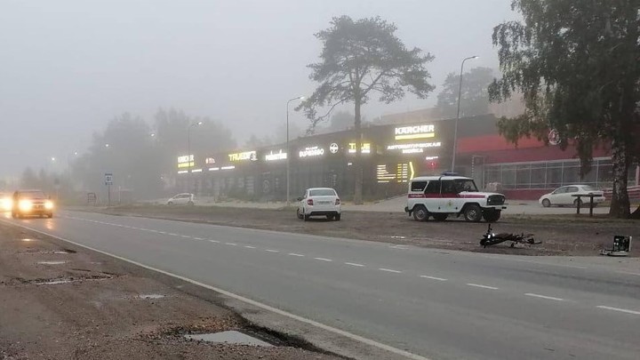 В Новосибирске объявлен в розыск сбивший велосипедиста водитель