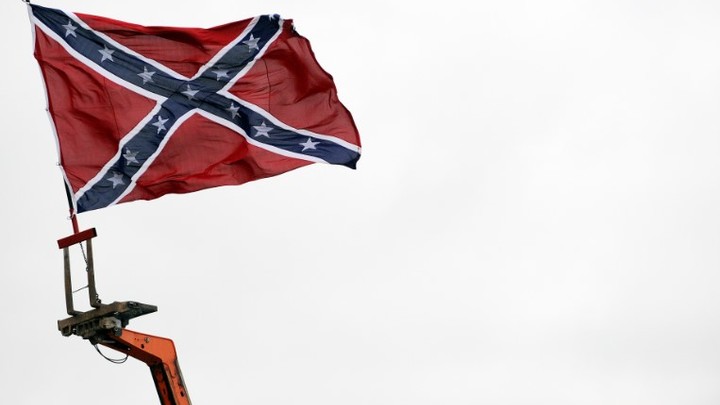 Белый дом проморгал новую гражданскую войну на своём пороге: Опрос в США показал реальную картину