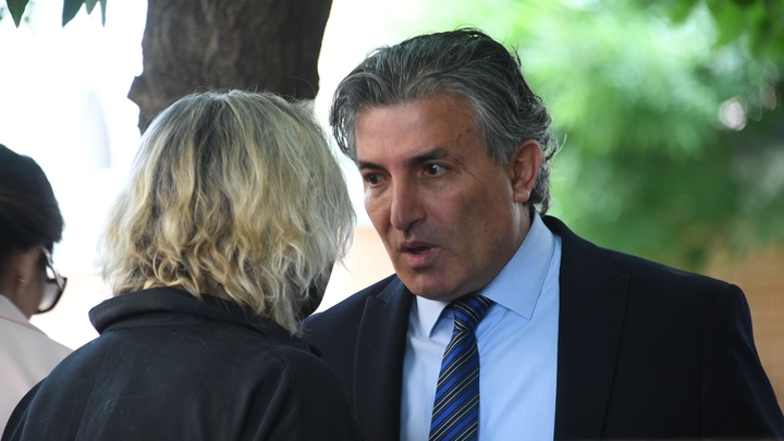 Не продержался и недели: Защитник Ефремова вновь оказался безработным