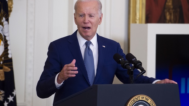 Байден снова перепутал Украину с Ираком и поморщился