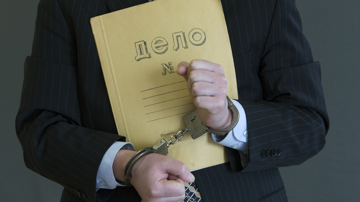 В Кинешме полицейских поймали на взятке в виде 2 машин ценой более 6 млн рублей