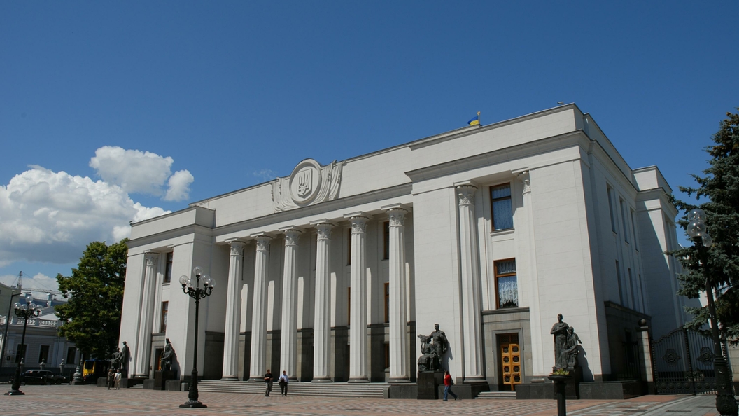 Все на заработках: В Верховной раде недосчитались половины населения Украины Все на заработках: В Верховной раде недосчитались половины населения Украины