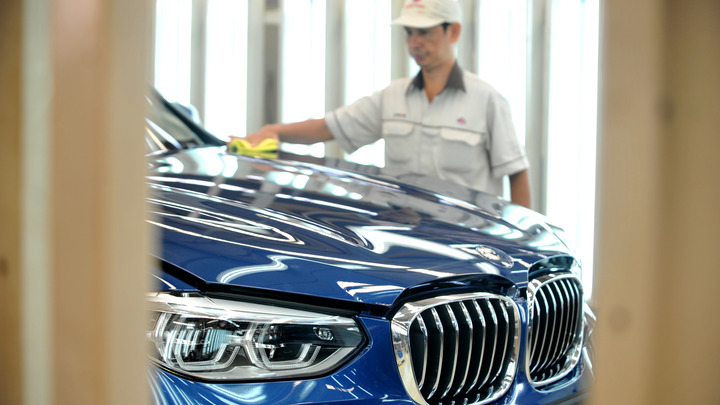 Бравший взятки автомобилями Land Rover и BMW экс-зампрокурора Нижегородской области снова арестован