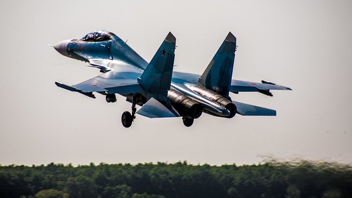 Япония переполошилась из-за полета российских самолетов