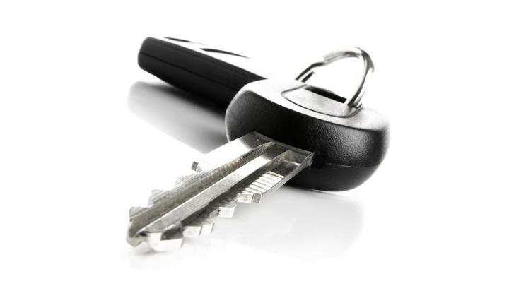 Автодилеры в салонах используют серые схемы: Юрист раскрыл одну из них