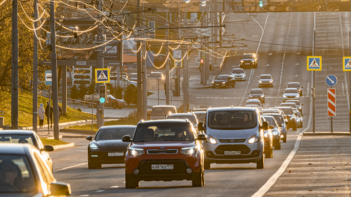 Автоцентры Петербург готовятся к новому кризису: в 2020 году продажи машин упали н 7%