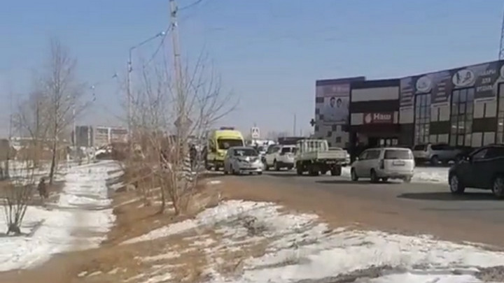 Иномарка сбила женщину на пешеходном переходе в Чите
