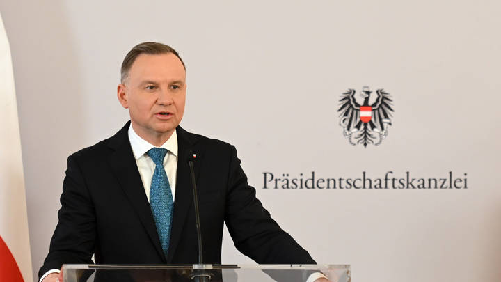 НАТО готово перебросить в Польшу 100 тысяч военных – Дуда