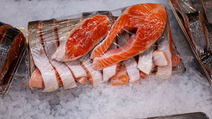 Врачи назвали жирную пищу, от которой нельзя отказываться даже на время диеты