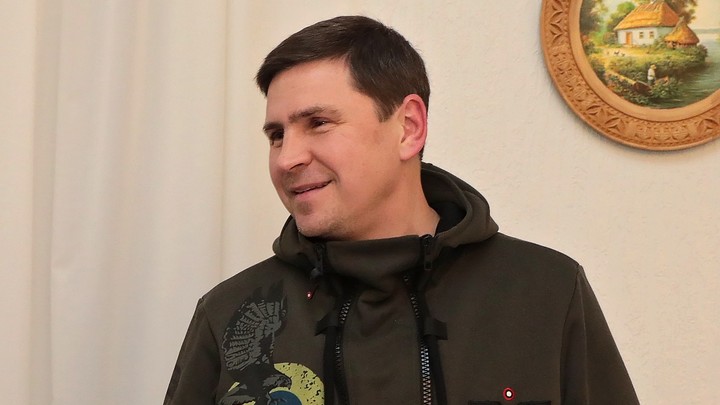 На карту посмотри!: Советник Зеленского панибратски отчитал экс-президента США