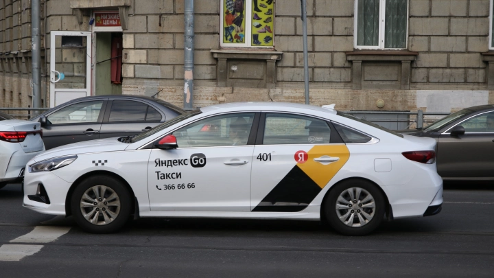 В России началась масштабная распродажа подержанных Kia и Hyundai