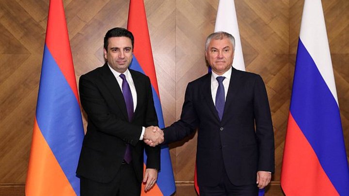 Володин озвучил спикеру парламента Армении дельное предложение. Симонян выступил с ответной идеей