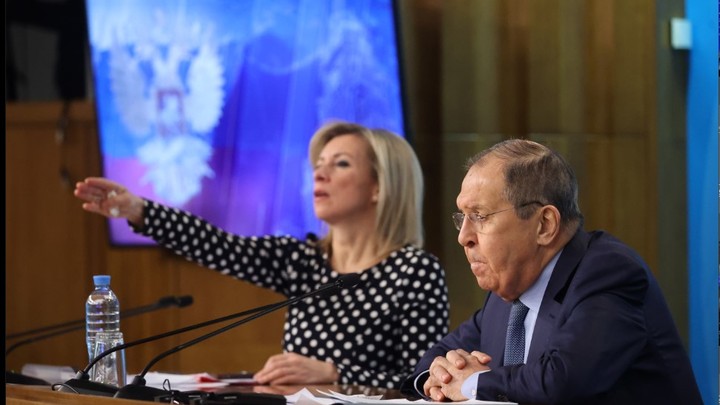 Что-то готовится: После выволочки в МИД посольство США дало американцам 48 часов