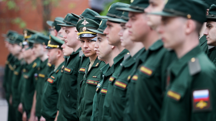 С 1 октября в Свердловской области начался призыв в армию