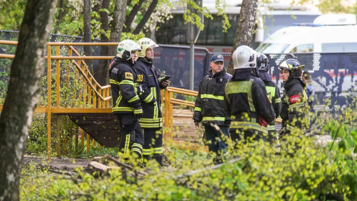 Появились кадры первых минут взрыва в многоэтажке Саратова
