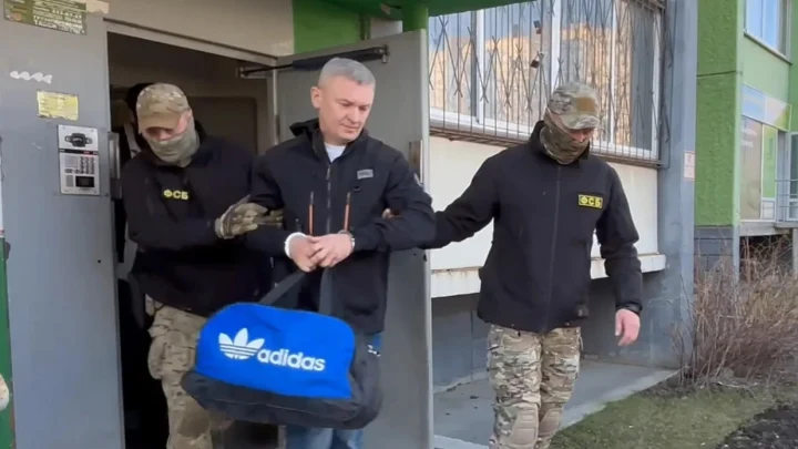 Крыша для ЧОПа: в Челябинске ФСБ задержала майора Росгвардии