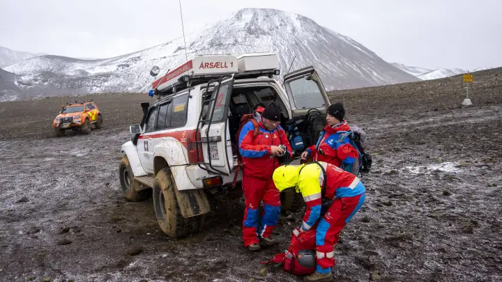 Сколько получает русский фельдшер в Исландии: Такие зарплаты чиновникам и не снились